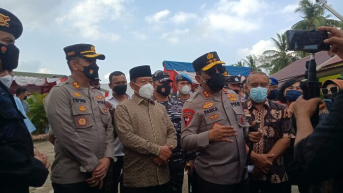 Teks Foto:Kapoldasu Bersama Plt Wali Kota tinjau Vaksinasi Merdeka Anak Usia 6-11 Tahun di Kota Tanjungbalai