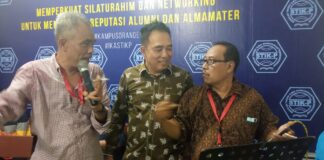 Teks Foto : Hendra DS Terpilih Ketua IKA STIKP