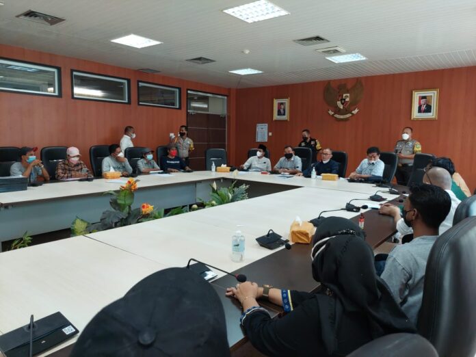 foto Komisi I DPRD Medan Terima Warga Medan Denai