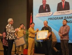 Wakil Bupati Asahan Terima Penghargaan Pelaksanaan DAK Terbaik 2023