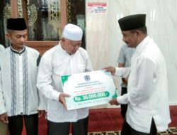 Wali Kota Binjai Berikan Bantuan Kepada Masjid Al-Jihad