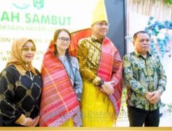 Plt Bupati Labuhanbatu Hadiri Pisah Sambut Kajari