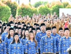Bupati Toba Mengambil Sumpah dan Janji 141 CPNS menjadi PNS