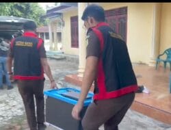 Kejari Labuhanbatu Geledah Kantor Kepala Desa Bangun Rejo dan Dinas PMD Labura