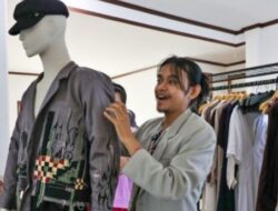 Anak Muda Aceh Presentasikan Desain Fesyen di Pelatihan Amanah
