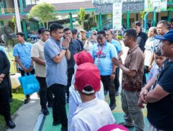 Bagikan 40.000 Seragam dan Perlengkapan Sekolah Kepada Siswa/i SD dan SMP, Wali Kota Medan : Bantuan Ini Harus Dimanfaatkan Untuk Meringankan Beban Orangtua