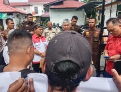 Darah Segar Tumpah Bercucuran, PMRI Demo Minta Kadis dan Kabid PMD Dicopot