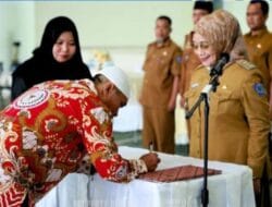 Plt Bupati Labuhanbatu Kukuhkan Perpanjangan Masa Jabatan BPD