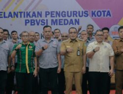 Hadir Pelantikan PBVSI, Plt Wali Kota Medan Berharap Kepengurusan Dapat Menggeliatkan Olahraga Voli