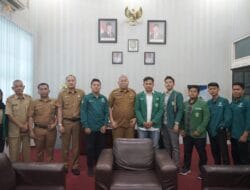 Audiensi Ikatan Pelajar Al-Washliyah Dalam Rangka Resepsi Hari Ulang Tahun Ikatan Pelajar Al-Washliyah di Ruang Sekda Kantor Bupati Asahan
