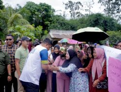 Warga di Sumut Keluhkan Jalan Rusak Akibat Truk Overtonase, Bobby Nasution: Kita Akan Buat Peta Jalan Produksi