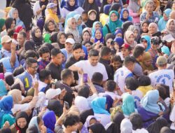 Lautan Manusia Padati Senam Bobby-Surya di Deliserdang