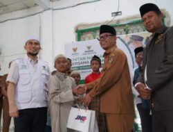 Baznas Inisiasi Khitanan Massal di Toba