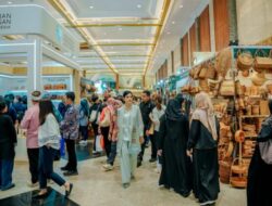 Ibu Wapres Selvi Gibran Beli Hasil Kerajinan Tangan Terbaik Perajin Medan di The Jakarta Inacraft 2025 