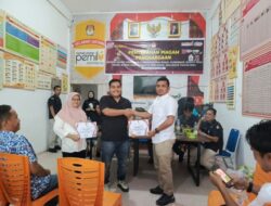 KPU Palas Serahkan Piagam Kepada Badan Adhoc Pilkada Serentak Tahun 2024