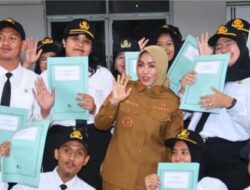 Bupati Labuhanbatu Serahkan SK 31 Orang CPNS Formasi Umum Tahun 2024