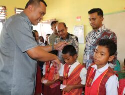 Berkantor di Desa, Bupati Toba Kunjungi SD Negeri Silamosik dan SMP Rumah Harapan.
