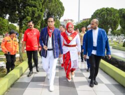 Kenakan Baju Khas Maluku, Rico Waas Pimpin Upacara Ziarah Rombongan Hari Pahlawan Nasional Kapitan Pattimura