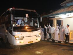 Wabup Asahan Lepas Jemaah dari Asrama Haji Medan