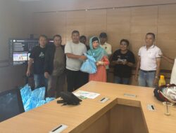 Tingkatkan Tali Silaturahmi, FWP Bagikan Daging Kurban Kepada Wartawan Pemprov Sumut