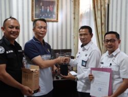 RRI Gunungsitoli Berikan Bantuan Radio DRM kepada Polres Nias untuk Perkuat Komunikasi Tanggap Bencana