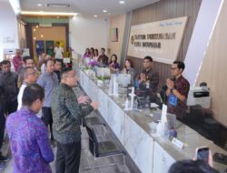 Tinjau Kantah Kota Denpasar, Wamen ATR/Waka BPN Tekankan Pentingnya Budaya Melayani