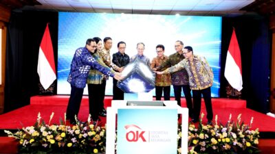 OJK Kukuhkan KPKS Untuk Perkuat Keuangan Syariah 