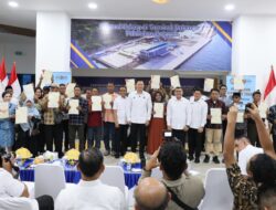 Serahkan 160 Sertipikat Tanah kepada Pemda dan Masyarakat Sulteng, Wamen Ossy Tekankan Bentuk Komitmen Negara Hadirkan Kepastian Hukum