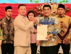 Serahkan Sertipikat di Sulut, Menteri Nusron Komitmen pada Era Presiden Prabowo PR di Bidang Pertanahan Harus Selesai