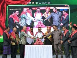 Buka Festival Pesta Bunga dan Buah Tanah Karo 2025,Gubernur Bobby Nasution Disambut Meriah Warga
