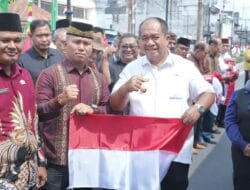 Merah Putih Dibagikan di Jalanan Asahan, Bupati: Jangan Sampai Simbol Negara Kalah dari Bendera Fiksi