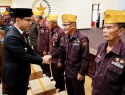 Silaturahmi Dengan Anggota LVRI Kota Medan, Rico Waas : Saya Bagian Dari Keluarga Veteran