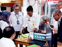 Tinjauan Layanan Publik Bersama Stranas PK di Kantor Pertanahan Kota Jakarta Barat