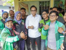 Rico Waas Temui Ojol Korban Penganiayaan, Pastikan Dishub Medan Tertibkan Jukir Liar