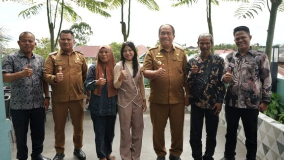 Meski Terhenti di D’Academy 7, Dinda Tetap Jadi Kebanggaan Asahan
