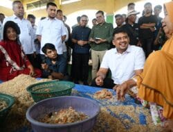 Gubernur Sumut Bobby Nasution Dengar Langsung Keluhan Warga Pesisir Labura dan Dukung UMKM