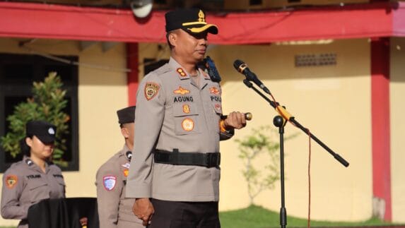 Kapolres Nias Pimpin Sertijab Kasat  dan Kapolsek