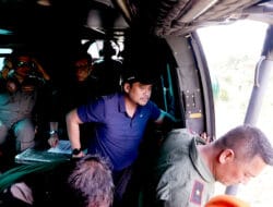 Gubernur Bobby Salurkan Bantuan Melalui Heli, Pastikan Distribusi Logistik ke Wilayah Terisolasi di Tapanuli Lancar