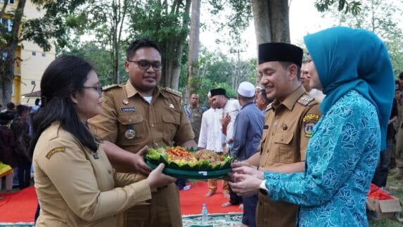 Wujud Rasa Syukur di Usia 43 Tahun, Walikota H Iman Irdian Saragih Merayakan Hari Kelahiran Dengan 250 Anak Yatim Piatu