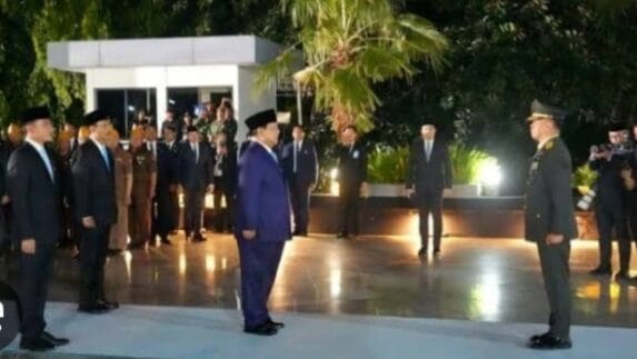 Hari Pahlawan 2025 Berlangsung Kondusif, Presiden Prabowo: Jangan Lupakan Jasa Mereka