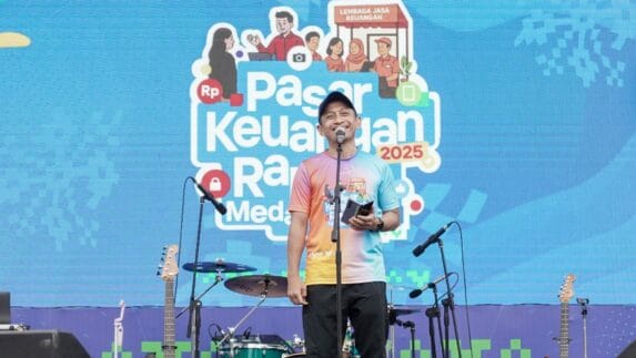Pasar Keuangan Rakyat 2025: OJK Sumut dan Forkom IJK Sumut Berikan Layanan Keuangan Formal kepada Masyarakat