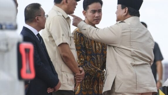 Langkah Cepat Pemerintahan Prabowo–Gibran Sukses Perkuat Infrastruktur dan Pelayanan Publik di Papua