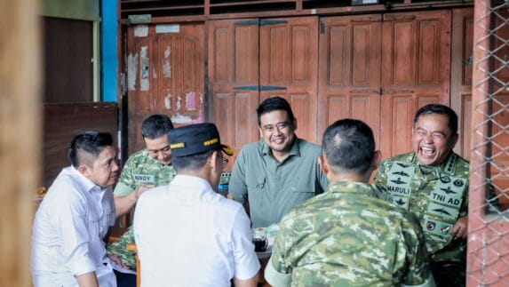 Ngopi Bersama di Tapsel, Kehadiran Gubernur Bobby Nasution Disambut Antusias Warga