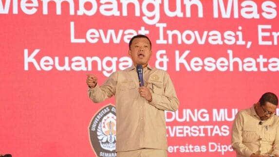 Jadi Pemateri “Indonesia Punya Kamu”, Menteri Nusron: Generasi Muda Terdidik adalah Motor Penggerak Dunia