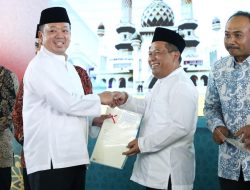 Serahkan 2.532 Sertipikat Tanah Wakaf dan Rumah Ibadah, Menteri Nusron Gagas Percepatan Sertipikasi melalui Kolaborasi