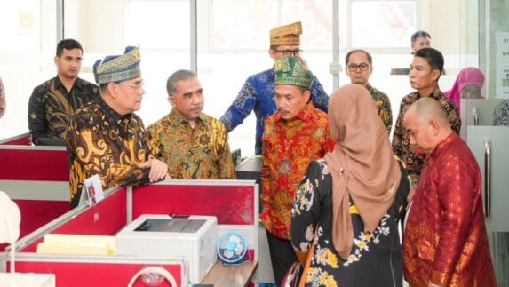 Tingkatkan Kualitas Layanan Pertanahan, Wamen Ossy Ingin Kantah Jadi Tempat yang Nyaman bagi Masyarakat