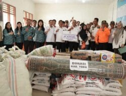 Pemkab Toba Kembali Salurkan Bantuan Untuk Korban Bencana di Tapteng