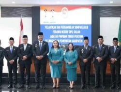 Bupati Lantik 10 Pejabat Pimpinan Tinggi Pratama di Lingkungan Pemkab Toba,2 Kaum Perempuan