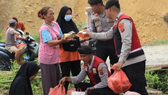 Polres Labuhanbatu Gelar Kegiatan Sosial Dalam Rangka Program “Polri Untuk Masyarakat”