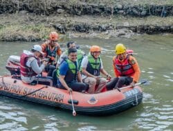 Zakiyuddin Harahap Ikut Aksi Bersih Sungai Deli